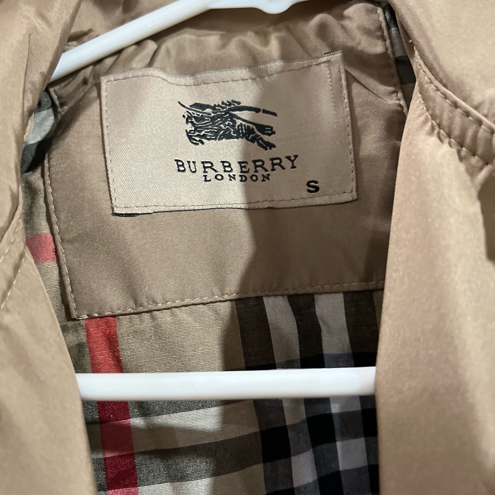 Trench coat Size Small